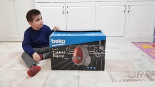 EĞLENCELİ ÇOCUK VİDEOSU Çocuklara oyuncak BEKO elektrik süpürgesi elektrik süpürgesi sesi [upl. by Amero]