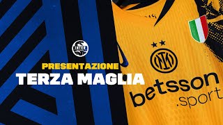 Terza maglia stagione 20242025 dallInter store di Milano con Lucanerazzurro InterPerSempre [upl. by Hedi]