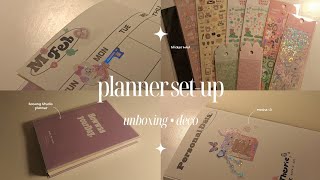 set up my new planner with me 🍀🩷 [upl. by Zevahc]