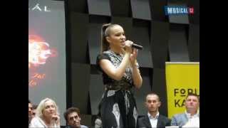 Vladimíra Skalová  Umírám s láskou Muzikál Romeo a Julie [upl. by Aniehs972]