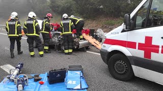 Bomberos accidente con excarcelación [upl. by Ettevy]