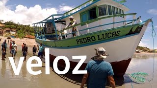 VEJA O BARCO MAIS VELOZ QUE JA VI ENTRANDO NA ÁGUA DEPOIS DE MUITO TRABALHO [upl. by Oak]