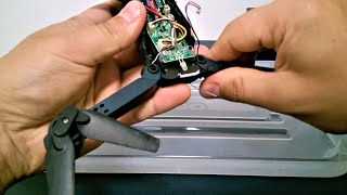 How to Fix Stuck Propellers on Mavic Clone Eachine E58 aka SkyQuad QuadAir AeroQuad Drone X Pro [upl. by Rhyner]