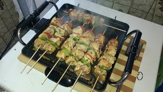 BROCHETAS O PINCHOS DE POLLO CON quotCHIMICHURRIquot  CHIKEN KEBABS  BROCHETTES DE POULET [upl. by Ynna]