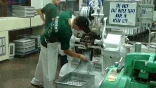 Shrivers Salt Water Taffy being made in Ocean City NJ [upl. by Stillas]