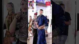 193 tall giant Serbian and his wife Alateng Mongolian robe presentation fashion mongolian ootd [upl. by Roselin]