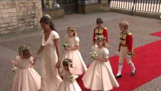 Bridesmaids and page boys arrive at Westminster Abbey [upl. by Zetes]