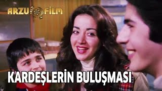 Neşeli Günler  Kardeşlerin Buluşması [upl. by Scott]