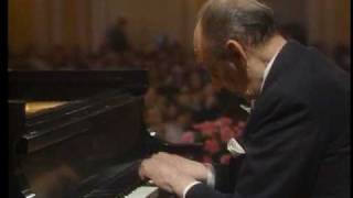 Horowitz plays Moszkowski Etincelles sparks [upl. by Ynnos]