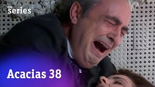 Acacias 38 Trini muere en la cama Acacias940  RTVE Series [upl. by Eyar154]