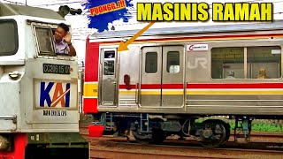 Masinis Gaul amp Ramah Kompilasi Kereta Api dan KRL Commuter Line [upl. by Noivad]