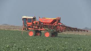 SAM AND RAUCH FERTILISER SPREADER [upl. by Besnard]