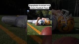 Papaplatte trainiert zusammen mit einem Football Team papaplatte [upl. by Oloapnaig724]