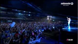 Gigi DAlessio  Arena della Vittoria Bari  28092012  RadionorbaTV Parte 4  Medley Italiano [upl. by Keyes62]