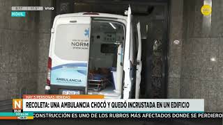 Recoleta una ambulancia chocó y quedó incrustada en un edificio │N800│ 111024 [upl. by Horowitz]