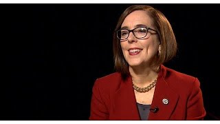 Kate Brown beats Knute Buehler in race for governor [upl. by Almeda]