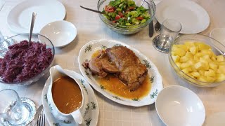 Rollbraten mit Kartoffeln [upl. by Rebmetpes557]