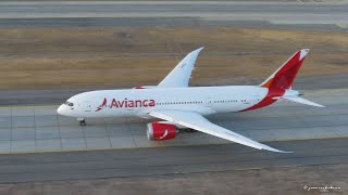 Avianca Boeing 7878 Dreamliner N780AV despegando desde Santiago a Bogotá [upl. by Sanoj799]