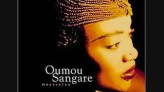 Oumou Sangare  Moussolou [upl. by Aicinat]