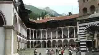 Bulgarie le Monastère Orthodoxe de Rila Bulgaria the Rila Monastery [upl. by Rettke135]