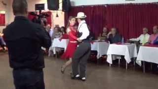 Quique Camargo y Mirta Milone Tango Canyengue quotZorro Grisquot Club Oeste 300414 [upl. by Soutor]