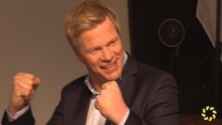 Oliver Kahn neuer James Bond Bösewicht [upl. by Pepita]