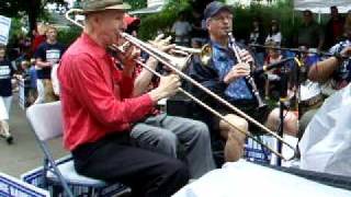 Andy Marchese on trumpet playing in the 4th of July parade in Glen Ellyn [upl. by Shult]