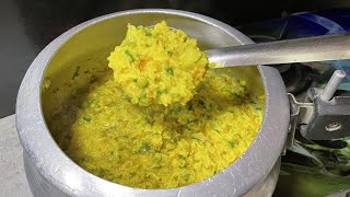 आसान दाल चावल खिचडी कुकर में।khichdi recipe  khichadi in pressure cooker dalchawal masala khichadi [upl. by Salot]