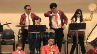 Busan Saxophone Orchestra  Fantastic dance at Orchestras Encore Stage  잘못된 만남 [upl. by Adallard]