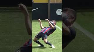 Robert Lewandowski shows off his juggling skills during Barcelona unveiling [upl. by Taryne]