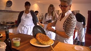 Die perfekte Tortilla  Martina und Moritz zeigen worauf zu achten ist [upl. by Yevad]