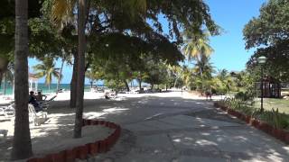 Cuba 2012 Guardalavaca Hôtel Brisas de la chambre  5206 à la plage [upl. by Nehepts]