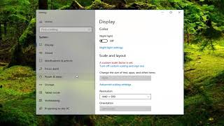 How to Change the Primary Monitor on Windows 10 [upl. by Assirrem]