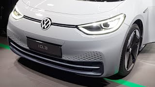 VW ID3 IAA live  erste Sitzprobe und OptikCheck Wie gefällt das quotVolksEAutoquot [upl. by Seugirdor]