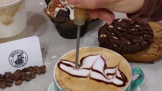 Cómo hacer café con dibujos fáciles y rápidos Latte art [upl. by Ventre894]