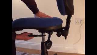 Removing the gas lift from an office chair [upl. by Macintosh458]