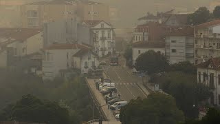 Kiégett házfalak fojtogató füst  megfékezték az erdőtüzeket Portugáliában [upl. by Leaper555]