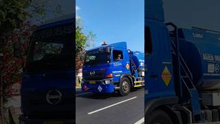 TRUK HINO TRONTON PANJANG TANGKI BBM PERTAMINA MELAJU CEPAT shorts trending subscribe [upl. by Dinsdale]