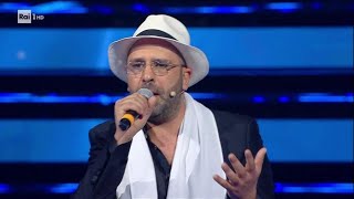 Sanremo 2022  Checco Zalone canta Pandemia ora che vai via  Official Video Commento [upl. by Mureil]