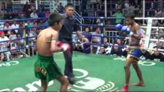 Rawai Muay Thai 14 year old boxer Jook 1 April 2011 [upl. by Lubow951]