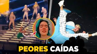 🤣 Grandes caídas de FAMOSOS en vivo 😂 [upl. by Shoshanna]