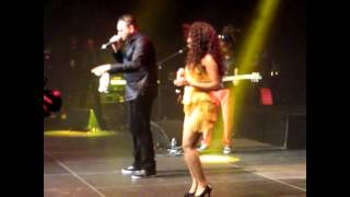 Alain Ramanisum et Laura Beg avec soufrans lamour au Zenith de Paris 2013 avec flame Dé Ziles [upl. by Aoh580]