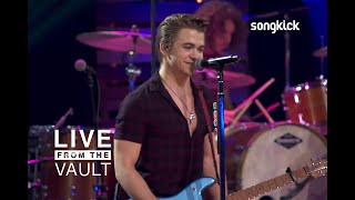 Hunter Hayes  Somebodys Heartbreak Live From the Vault [upl. by Zaria390]