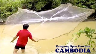 Net Fishing at Kampong Speu province Cambodia  Throw A Cast Net to Catch Fishes in Asia [upl. by Elpmid946]