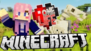 Evil Chickens Attack  Ep 1  Minecraft One Life [upl. by Schroth]