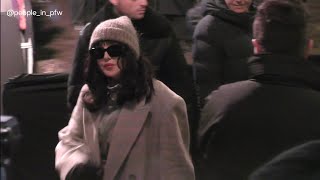 Isabelle Adjani  Défilé AMI Alexandre Mattiussi Automne Hiver à Paris  18012024 [upl. by Karlan765]