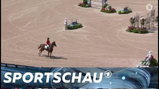 Springreiten  der Goldlauf von Simone Blum  Sportschau [upl. by Nollaf242]