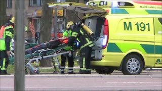 Trafikolycka MopedbilPersonbil Ålandsvägen Storagatan Mariehamn 28 4 2014 Åland [upl. by Zippel172]