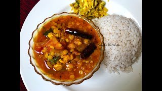 Kerala Style Nadan Dal  Spinach Curry  Cheera Parippu Curry [upl. by Anny7]