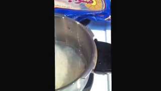 طبخ ارز بطريق كوري How to cook rice in korean way [upl. by Ecydnac]